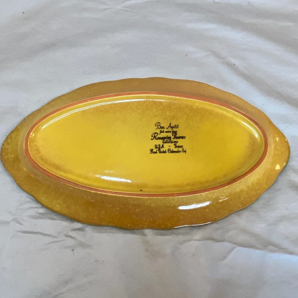 Bon Appetit Romancing Provence Yellow Grape Leaf Oval Platter Hand‎ Painted